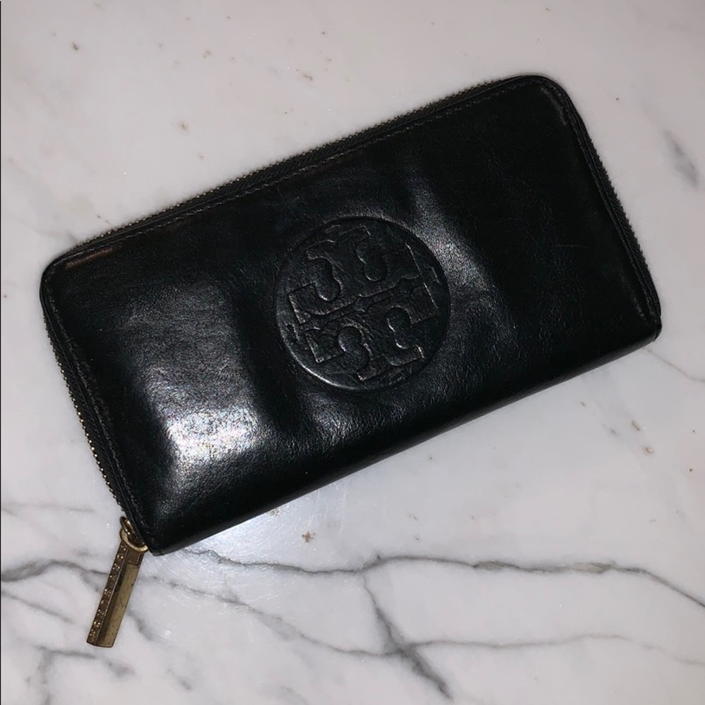 Tory Burch Black Leather Wallet